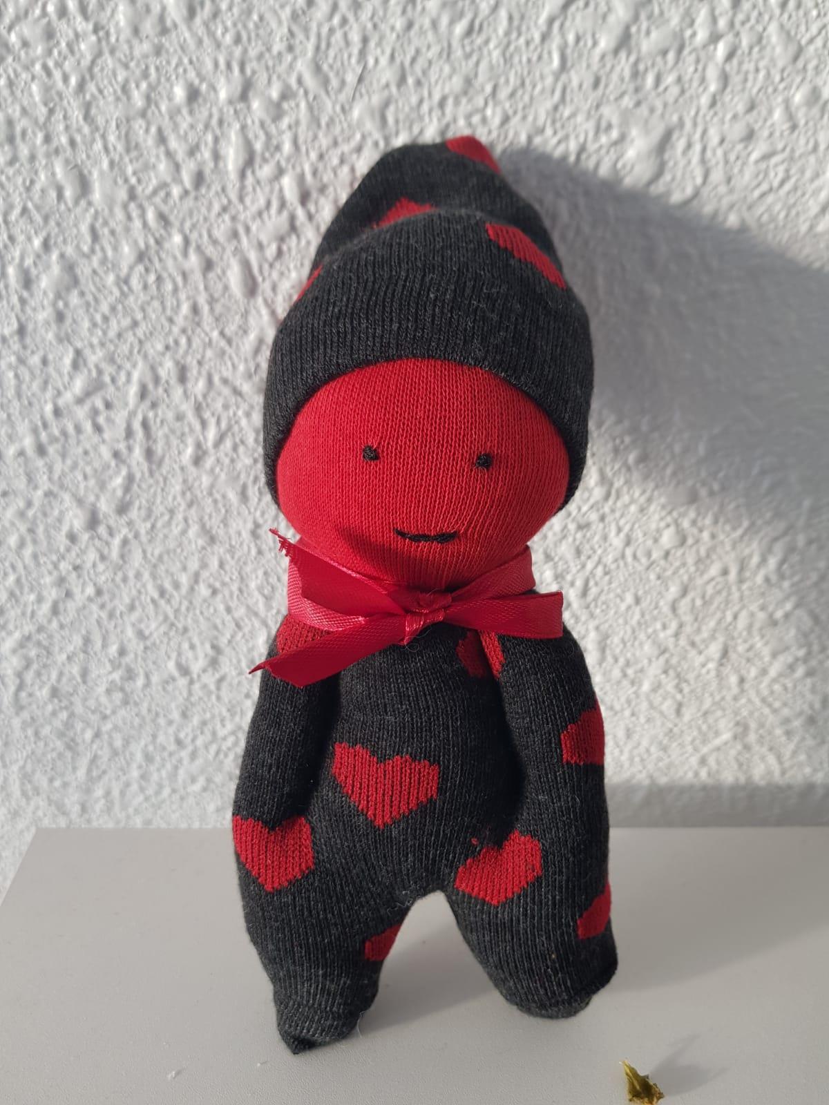 Poupee rouge